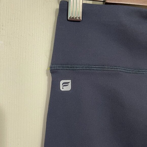 Fabletics Women's EUC Gray Edie Purple Zipper Ankle Cropped Leggings Size Small - Picture 3 of 7